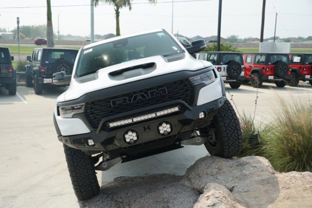 New 2026 Ram 1500 RHO CREW CAB 4X4 5'7 BOX Pickup