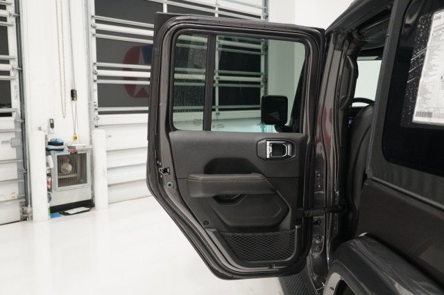 2025 Jeep Wrangler 4-Door Sahara - Photo 22
