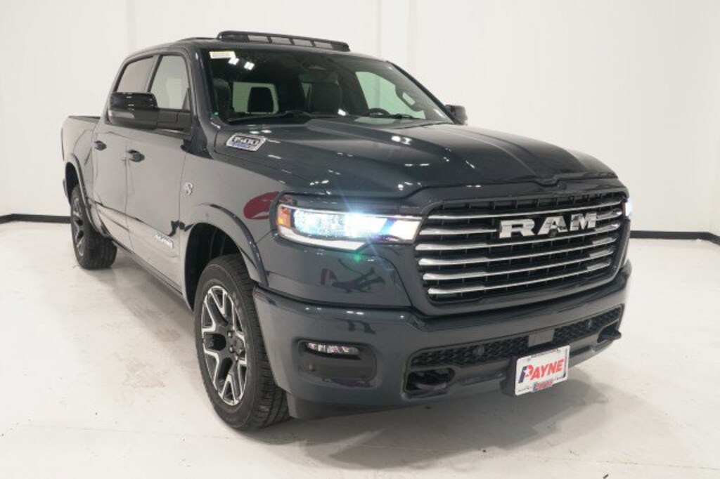 New 2026 Ram 1500 LARAMIE CREW CAB 4X4 5'7 BOX Pickup