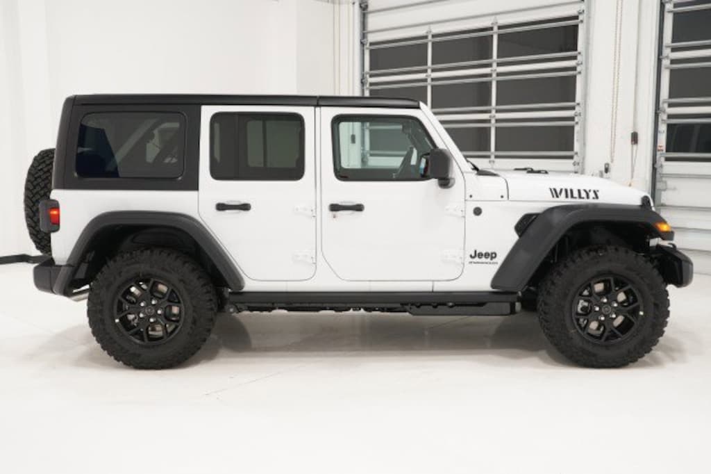 New 2026 Jeep Wrangler 4-DOOR WILLYS Sport Utility