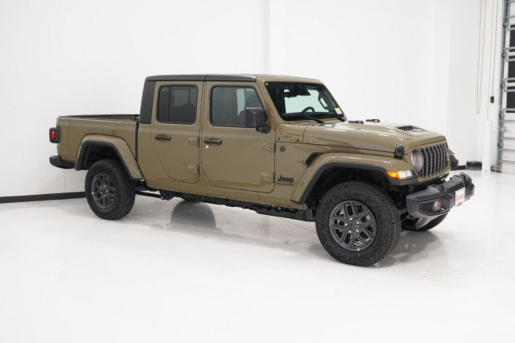 New 2026 Jeep Gladiator SPORT S 4X4 Pickup