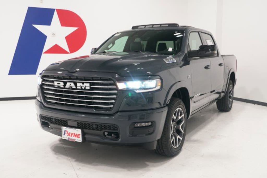 New 2026 Ram 1500 LARAMIE CREW CAB 4X4 5'7 BOX Pickup