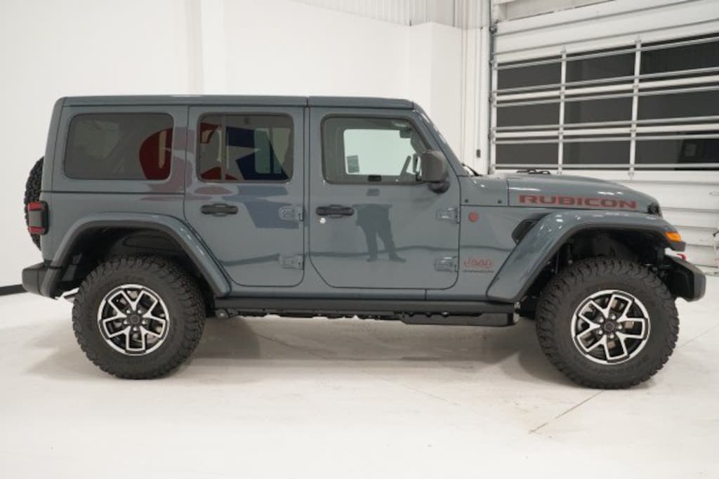 New 2026 Jeep Wrangler 4-DOOR RUBICON Sport Utility