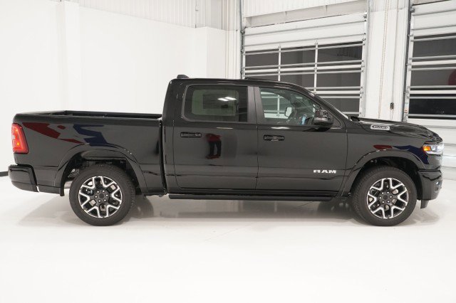 2026 Ram 1500 Laramie photo 4