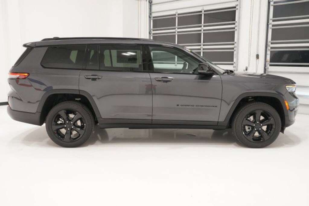 New 2025 Jeep Grand Cherokee L LIMITED 4X2 Sport Utility