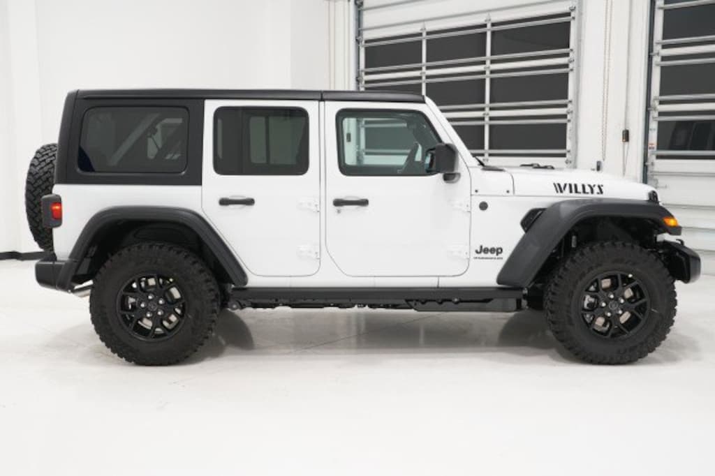 New 2026 Jeep Wrangler 4-DOOR WILLYS Sport Utility