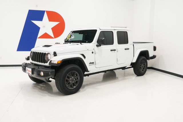 2025 Jeep Gladiator Sport S's photo