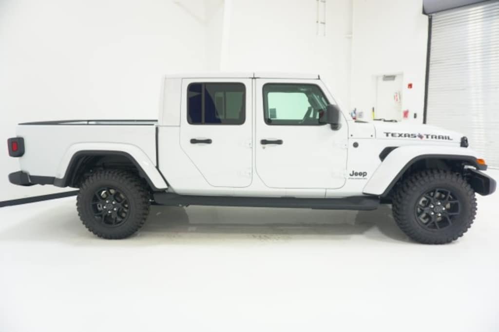 New 2026 Jeep Gladiator TEXAS TRAIL 4X4 Pickup