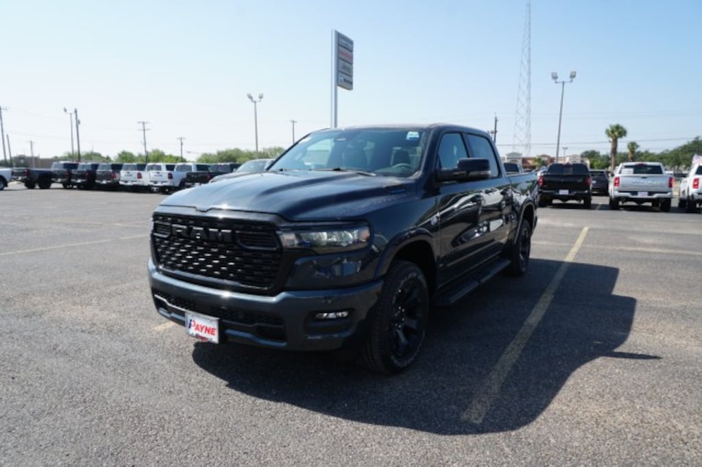 New 2026 Ram 1500 LONE STAR CREW CAB 4X4 5'7 BOX Pickup
