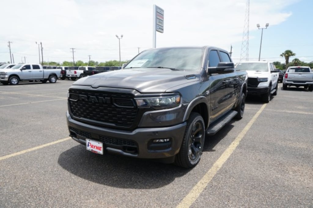 New 2026 Ram 1500 LONE STAR CREW CAB 4X4 5'7 BOX Pickup