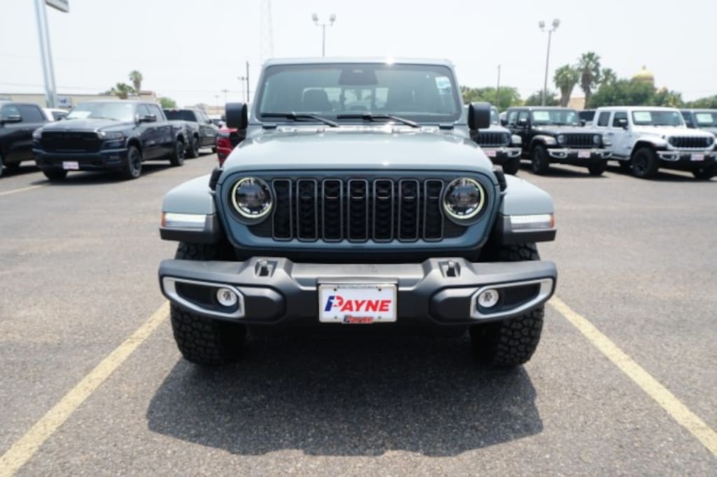New 2026 Jeep Gladiator TEXAS TRAIL 4X4 Pickup