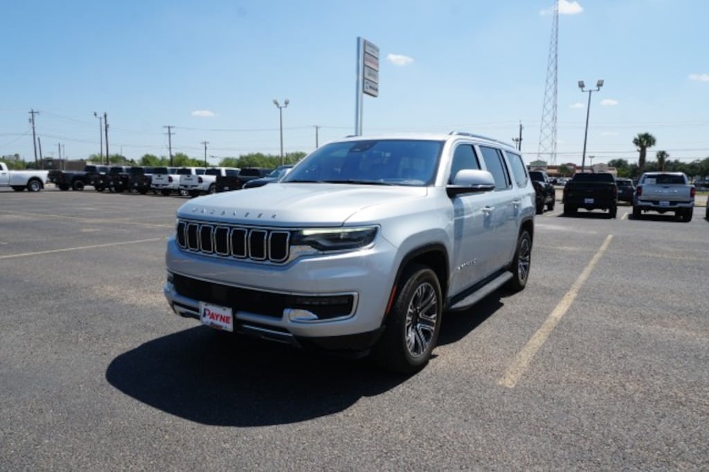 Used 2022 Jeep Wagoneer Series III Carbide SUV