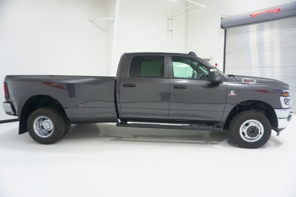 New 2027 Ram 3500 Tradesman Pickup