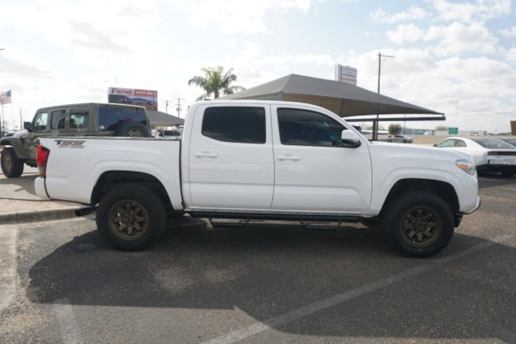 Used 2023 Toyota Tacoma 4WD SR5 Pickup Truck