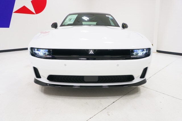 2025 Dodge Charger Daytona R/T AWD photo 2