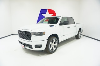 2026 Ram 1500 EXPRESS CREW CAB 4X2 5'7 BOX Pickup