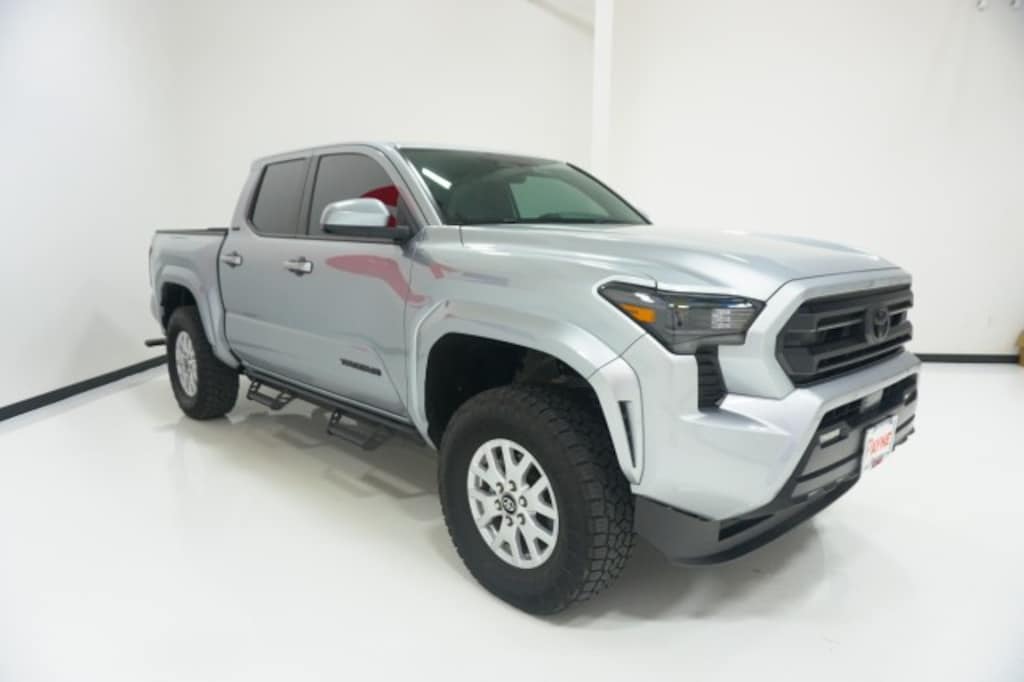 Used 2025 Toyota Tacoma 4WD SR5 Pickup Truck