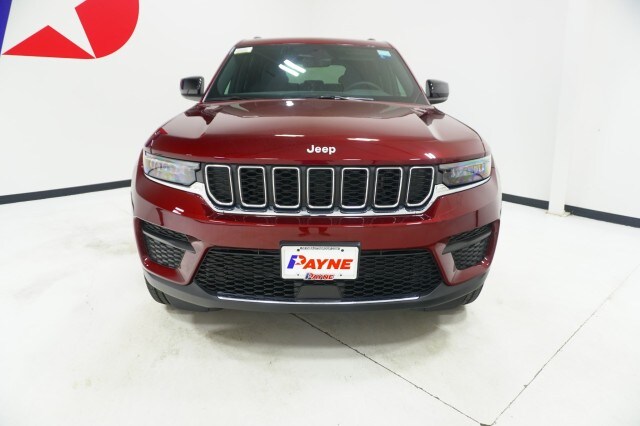 2025 Jeep Grand Cherokee Laredo photo 2