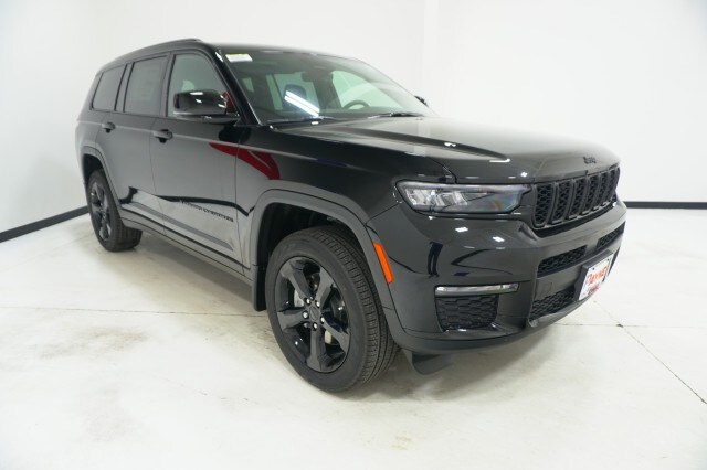 2025 Jeep Grand Cherokee Limited photo 3