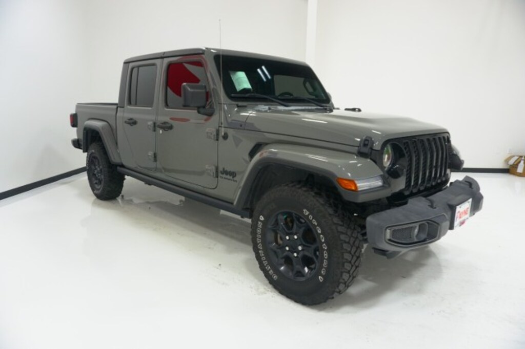 Used 2023 Jeep Gladiator Willys Pickup Truck