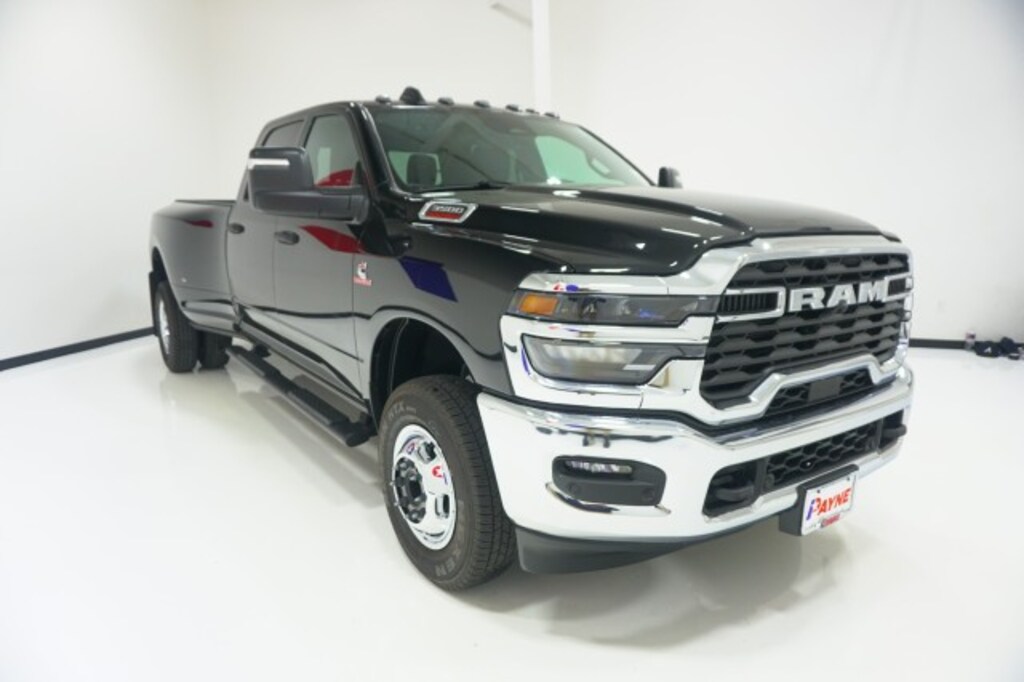 New 2026 Ram 3500 TRADESMAN CREW CAB 4X4 8' BOX Pickup