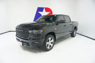 2026 Ram 1500 EXPRESS CREW CAB 4X2 5'7 BOX Pickup