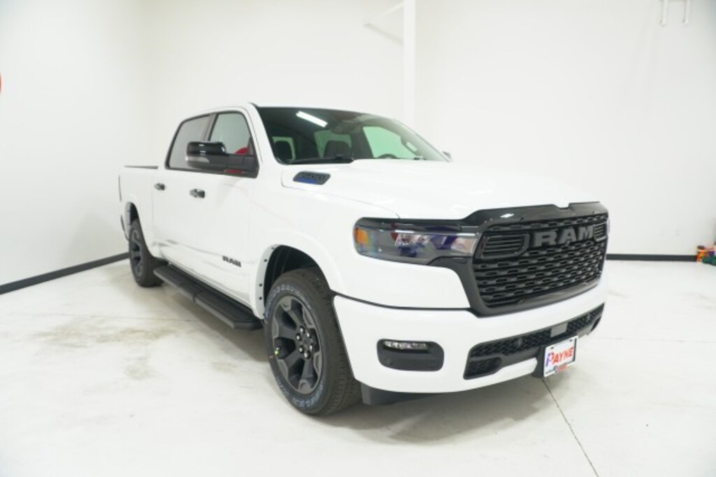 New 2026 Ram 1500 LONE STAR CREW CAB 4X2 5'7 BOX Pickup