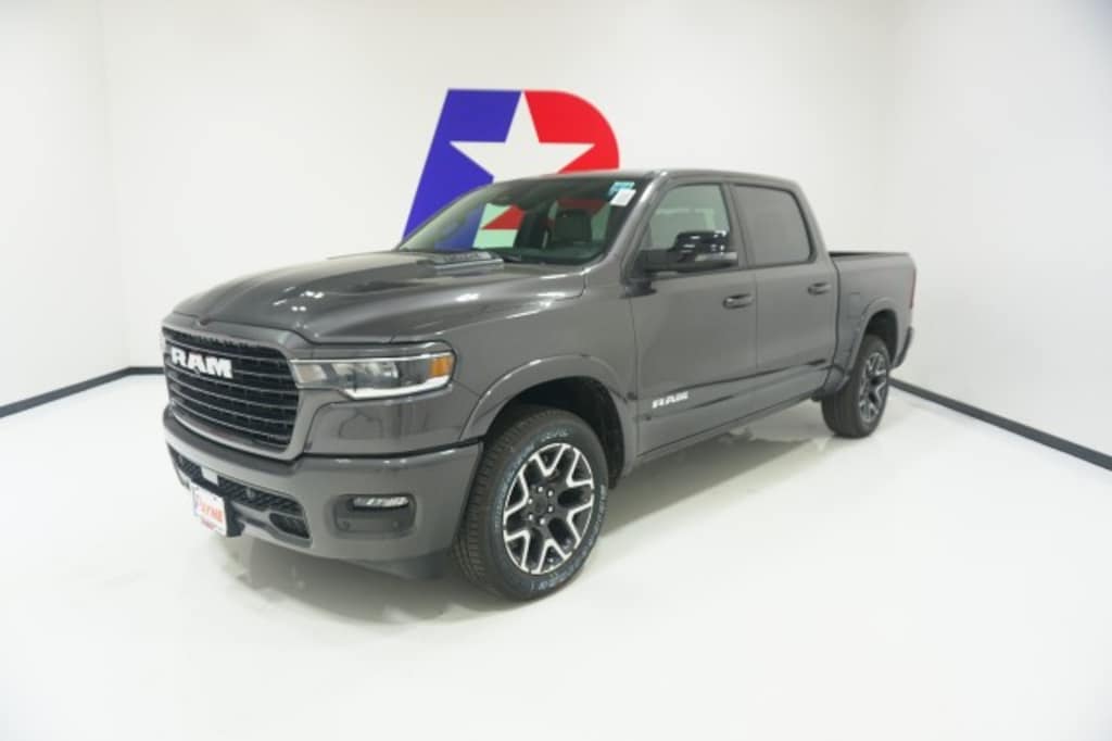 New 2026 Ram 1500 LARAMIE CREW CAB 4X2 5'7 BOX Pickup