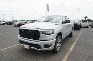 2026 Ram 1500 EXPRESS CREW CAB 4X2 5'7 BOX Pickup