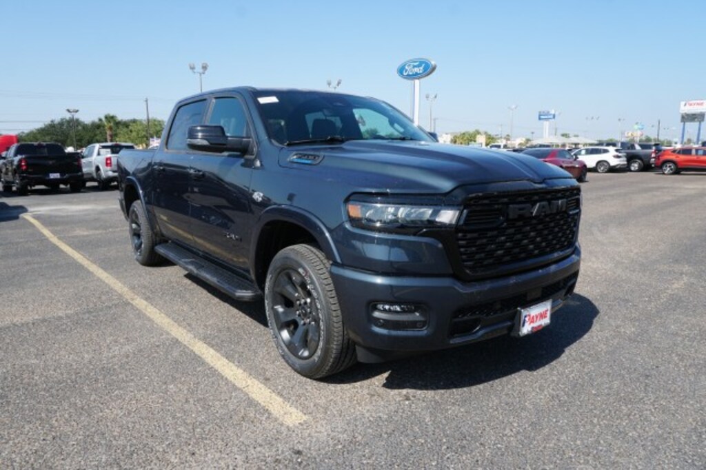 New 2026 Ram 1500 LONE STAR CREW CAB 4X4 5'7 BOX Pickup