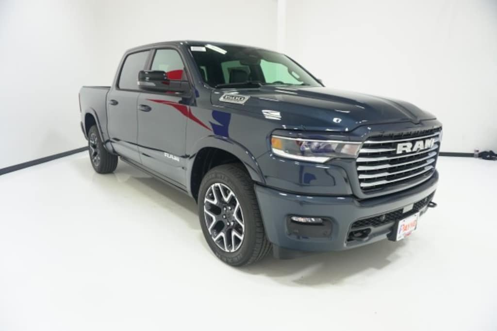 New 2026 Ram 1500 LARAMIE CREW CAB 4X2 5'7 BOX Pickup