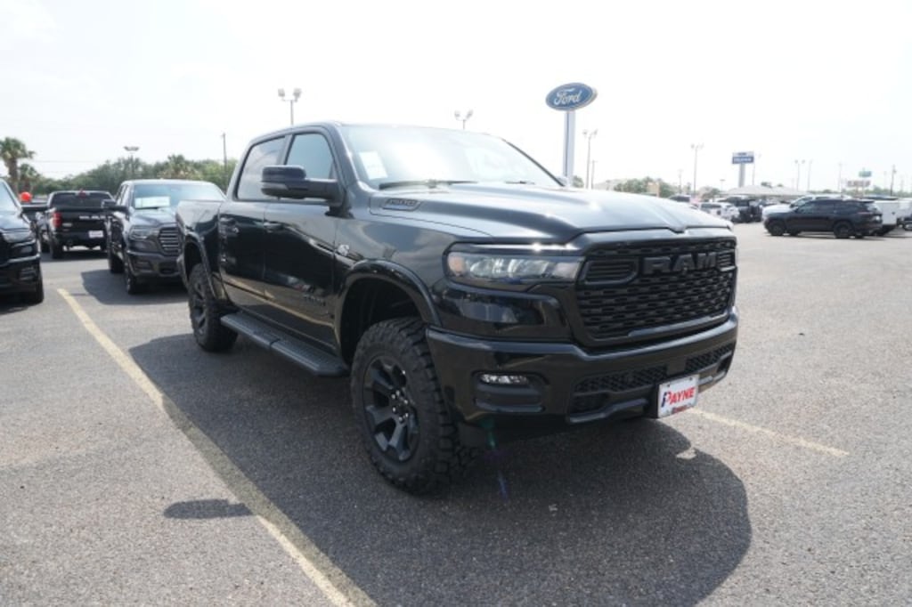 New 2026 Ram 1500 LONE STAR CREW CAB 4X4 5'7 BOX Pickup