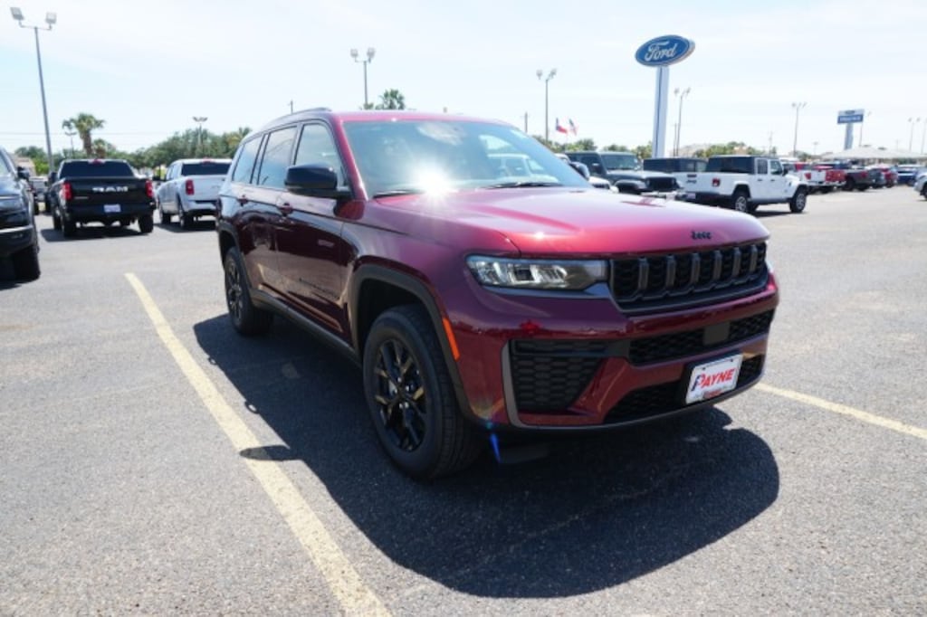 New 2026 Jeep Grand Cherokee L LAREDO ALTITUDE 4X2 Sport Utility