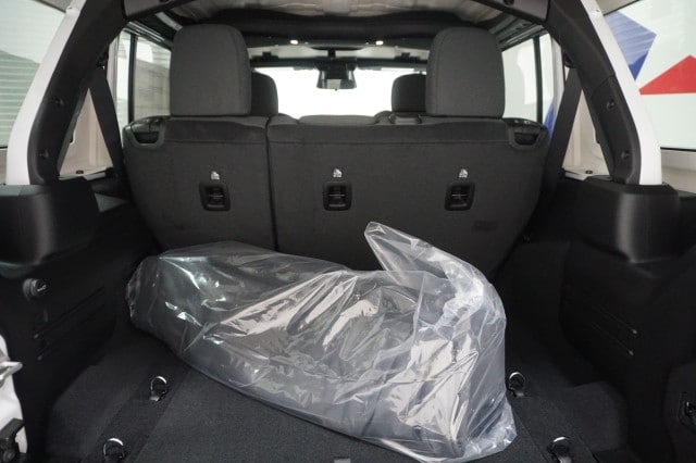 2026 Jeep Wrangler 4-Door Willys - Photo 10