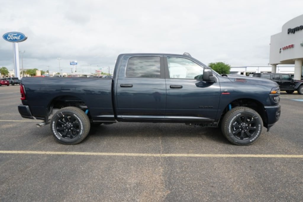 New 2026 Ram 2500 LONE STAR CREW CAB 4X4 6'4 BOX Pickup