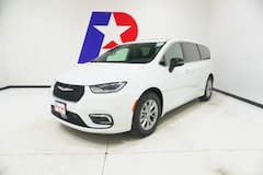 2026 Chrysler Pacifica LIMITED Passenger Van