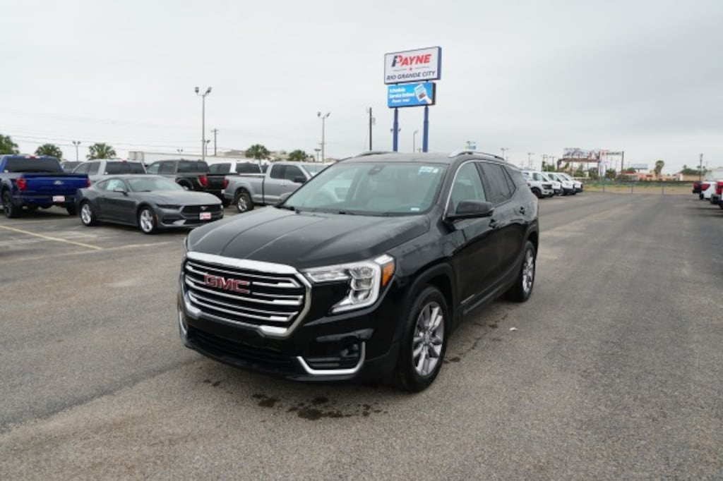 Used 2024 GMC Terrain SLT SUV