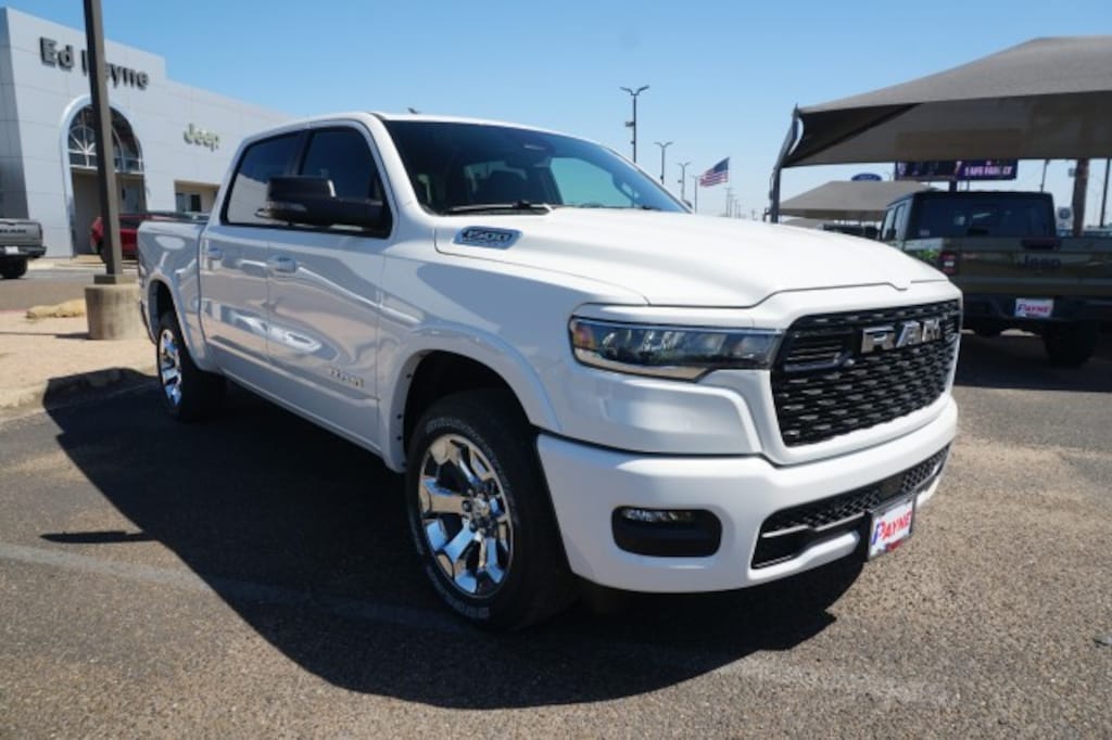 New 2026 Ram 1500 LONE STAR CREW CAB 4X2 5'7 BOX Pickup