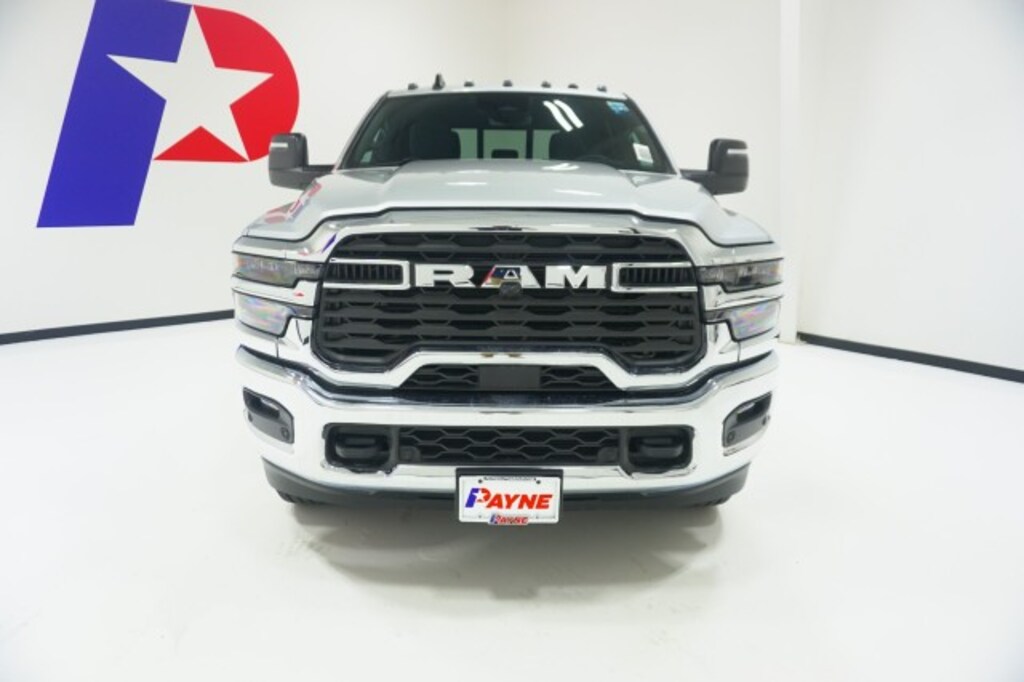 New 2026 Ram 2500 TRADESMAN CREW CAB 4X4 6'4 BOX Pickup