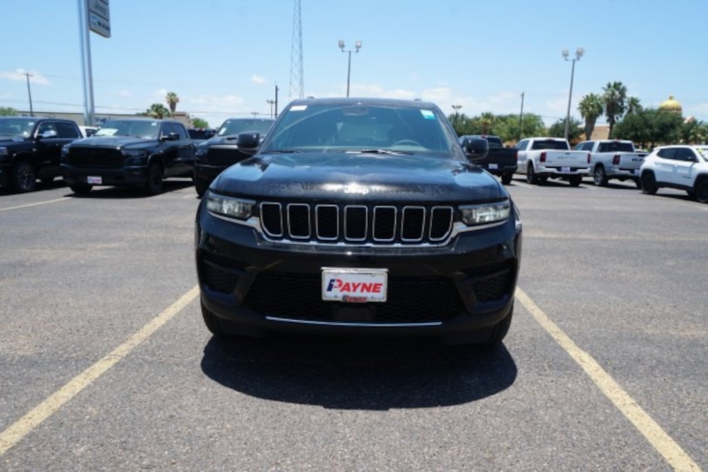 New 2026 Jeep Grand Cherokee LAREDO X 4X2 Sport Utility