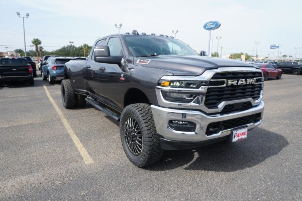 New 2027 Ram 3500 Tradesman Pickup