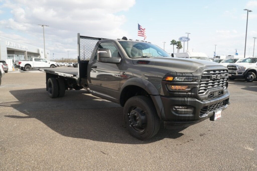 New 2026 Ram 5500 Chassis Cab TRADESMAN REGULAR 4X4 108' CA Pickup