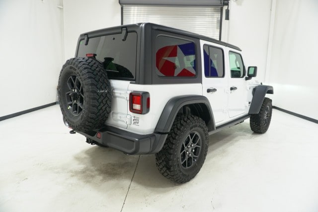 2026 Jeep Wrangler 4-Door Willys - Photo 7
