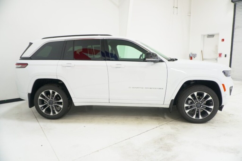 New 2025 Jeep Grand Cherokee OVERLAND 4X4 Sport Utility