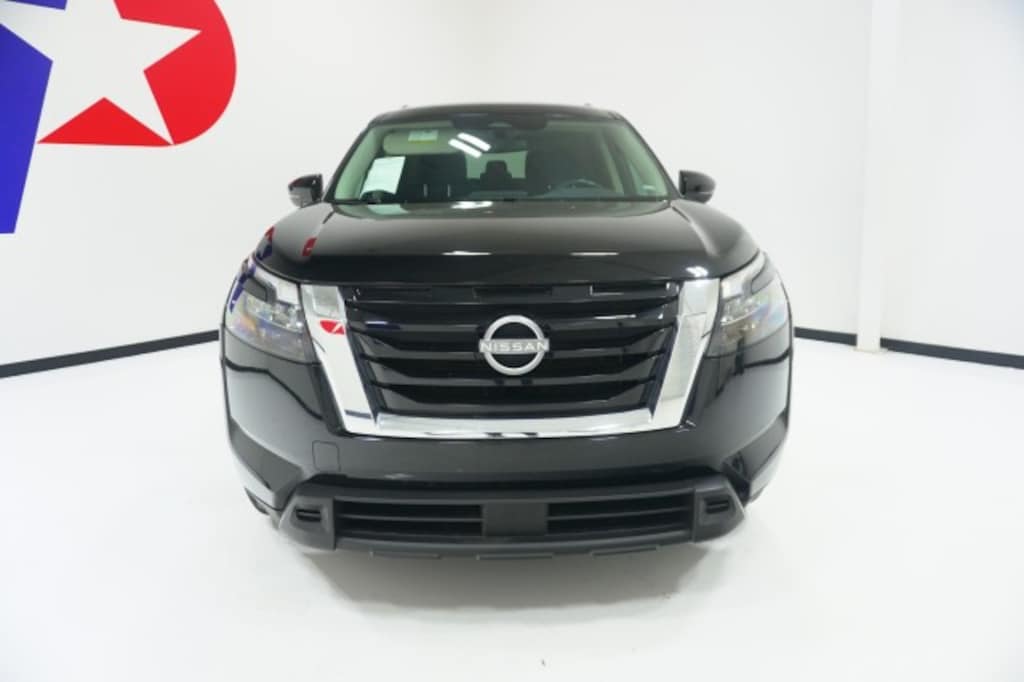 Used 2024 Nissan Pathfinder SV SUV