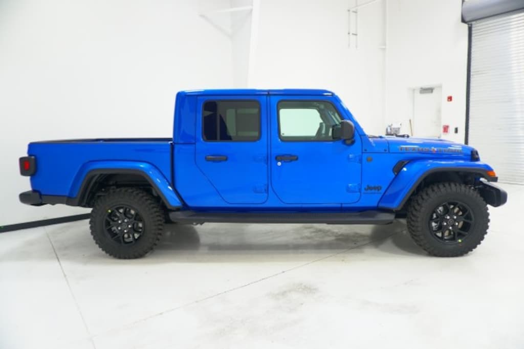 New 2026 Jeep Gladiator TEXAS TRAIL 4X4 Pickup