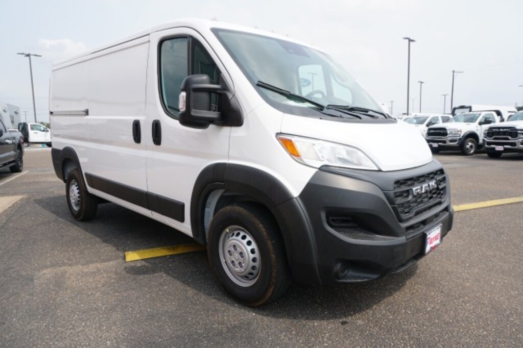 New 2025 Ram ProMaster PROMASTER 1500 TRADESMAN CARGO VAN LOW ROOF 136' W Cargo Van