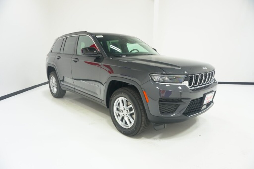 New 2026 Jeep Grand Cherokee LAREDO X 4X2 Sport Utility