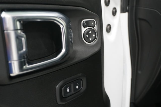 2026 Jeep Wrangler 4-Door Willys - Photo 17