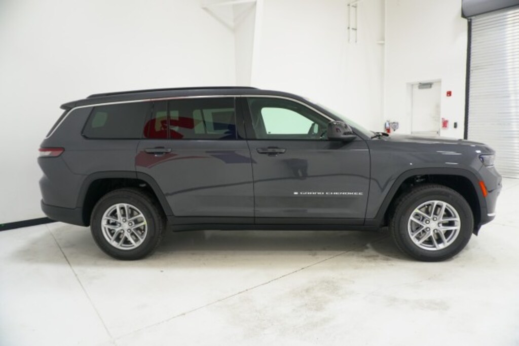 New 2025 Jeep Grand Cherokee L LAREDO X 4X4 Sport Utility